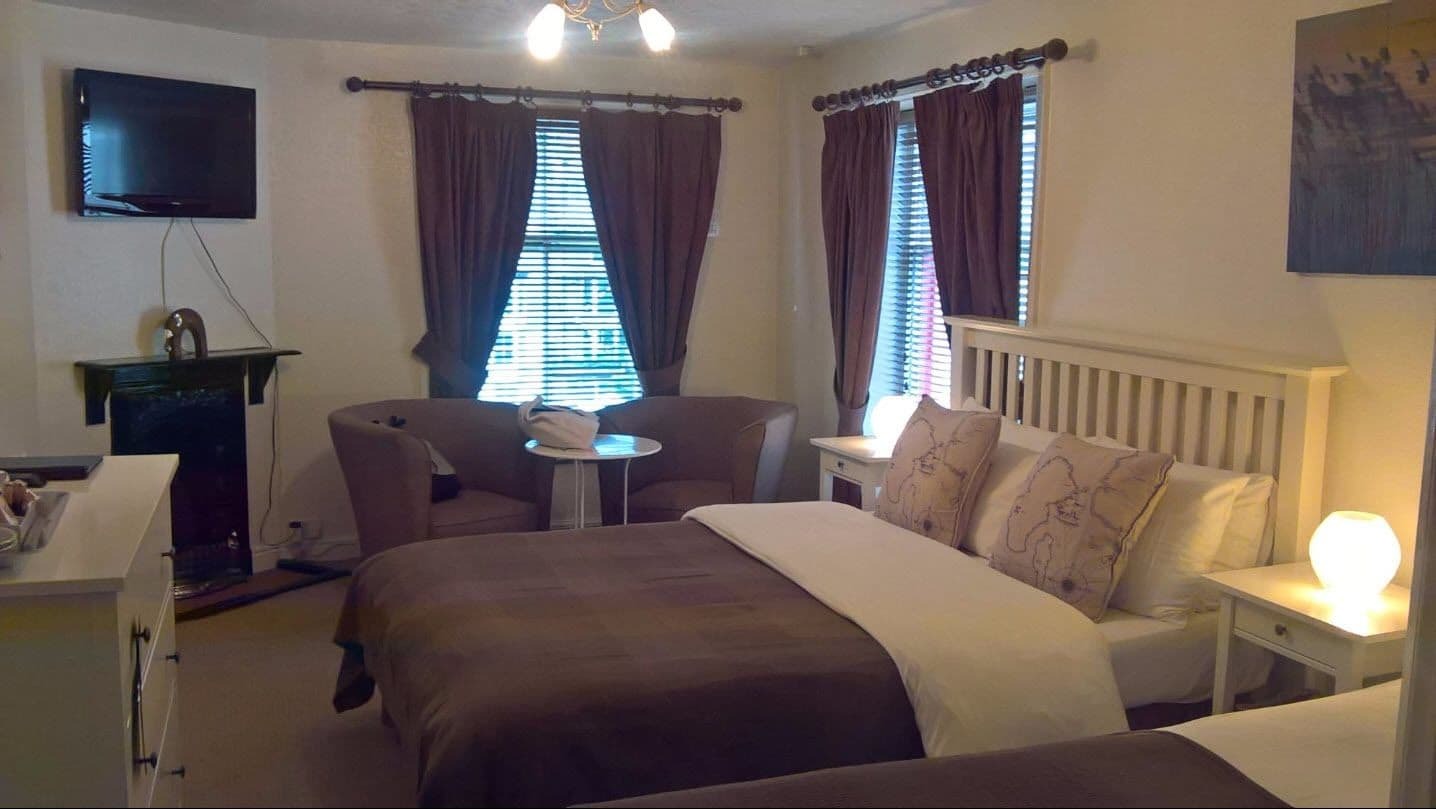 The Mariners House Hotel Скарбъро Екстериор снимка